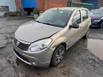 Damaged car Dacia Sandero I  AMBIANCE 2010/4
