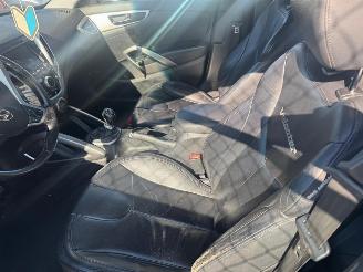 Hyundai Veloster  picture 11