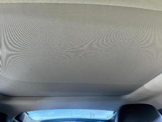 Hyundai Veloster  picture 14