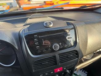 Opel Combo D picture 18