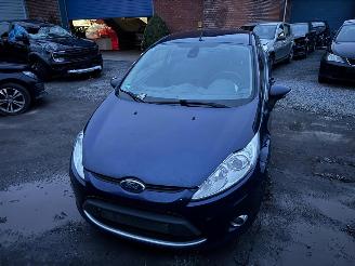 Vaurioauto  passenger cars Ford Fiesta TITANIUM 2011/4