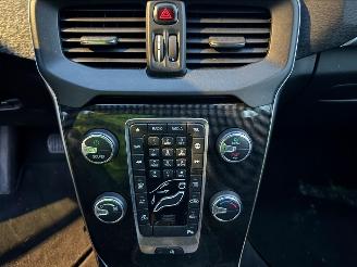 Volvo V-40  picture 13