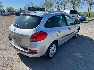 Renault Clio III GRANDTOUR EXCEPTION picture 4