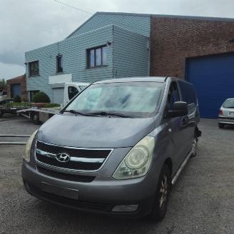 Auto incidentate Hyundai H-1 / H300  TRAVEL 2011/11