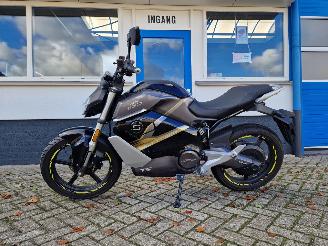 Super Soco  TSX STREETHUNTER picture 7