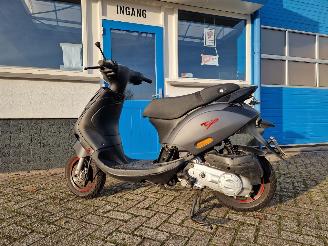Piaggio  ZIP EURO 4 BROM 45KM picture 15