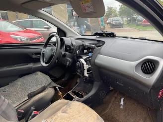 Peugeot 108 108, Hatchback, 2014 1.0 12V picture 7