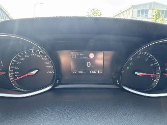 Peugeot 308 1.2 PureTech Blue Lease Executive picture 20