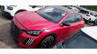 Vrakbiler auto Peugeot 208 208 II (UB/UH/UP), Hatchback 5-drs, 2019 1.2 Hybrid 136 2025