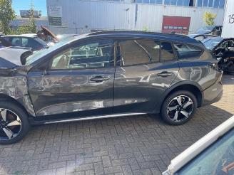 Ford Focus Focus 4 Wagon, Combi, 2018 1.0 Ti-VCT EcoBoost 12V 125 picture 2