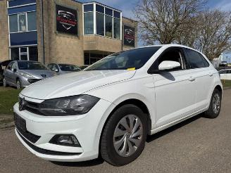 disassembly passenger cars Volkswagen Polo Polo VI (AW1), Hatchback 5-drs, 2017 1.6 TDI 16V 95 2018/4