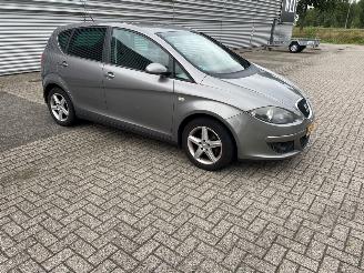 Seat Altea 1.6 MPV  Benzine 1.598cc 75kW (102pk) FWD picture 2