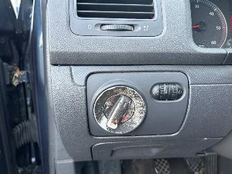 Volkswagen Golf 1.9 TDI Hatchback  Diesel 1.896cc 77kW (105pk) FWD picture 7