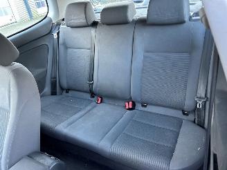 Volkswagen Golf 1.9 TDI Hatchback  Diesel 1.896cc 77kW (105pk) FWD picture 16