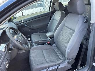 Volkswagen Golf 1.9 TDI Hatchback  Diesel 1.896cc 77kW (105pk) FWD picture 19