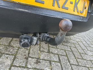 Volkswagen Golf 1.9 TDI Hatchback  Diesel 1.896cc 77kW (105pk) FWD picture 18