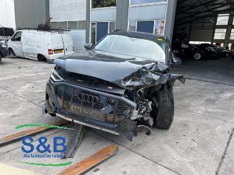 demontáž osobní automobily Audi E-tron E-tron (GEN), SUV, 2018 50 quattro 2019/12