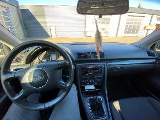 Audi A4 2.0 20V Combi/o  Benzine 1,984cc 96kW (131pk) FWD picture 30