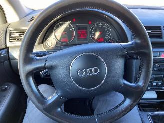 Audi A4 2.0 20V Combi/o  Benzine 1,984cc 96kW (131pk) FWD picture 31