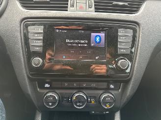 Skoda Octavia 1.2 TSI 16V Combi/o 4Dr Benzine 1.197cc 77kW (105pk) FWD 2012-11/2020-07  CJZA picture 17