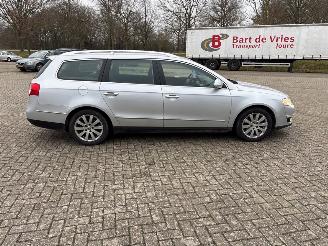 Volkswagen Passat 2.0 TDI 16V 140 Combi/o  Diesel 1.968cc 103kW (140pk) FWD 2008-01/2010-11 (3C5) CBAB picture 4