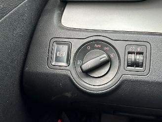 Volkswagen Passat 2.0 TDI 16V 140 Combi/o  Diesel 1.968cc 103kW (140pk) FWD 2008-01/2010-11 (3C5) CBAB picture 12