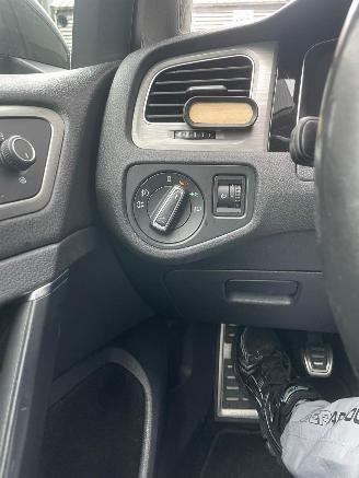 Volkswagen Golf 1.0 TSI Connected Series picture 16