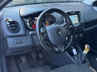 Renault Clio 0.9 TCE Expression picture 6