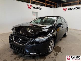 Volvo V-40  picture 1