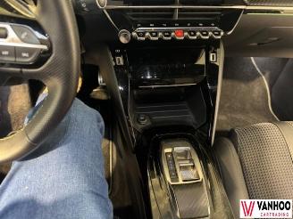 Peugeot 208  picture 20