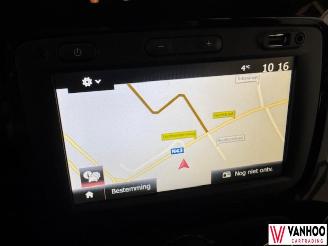 Renault Captur  picture 18