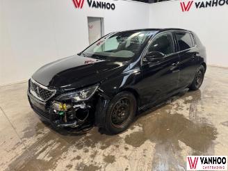 krockskadad bil auto Peugeot 308  2019/9