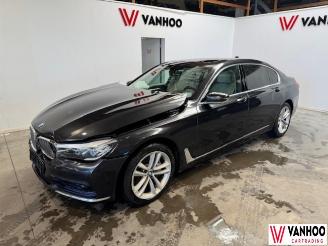krockskadad bil auto BMW 7-serie  2016/4