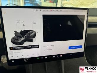 Tesla Model 3  picture 17