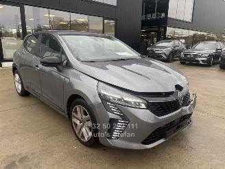 Schadeauto Renault Clio V EVOLUTION 2024/2