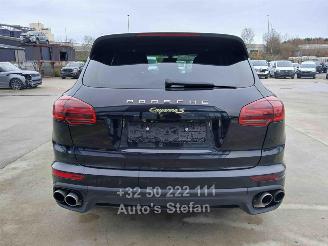 Porsche Cayenne S E-HYBRID picture 5