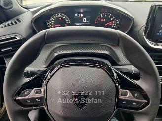 Peugeot 2008 STYLE picture 16