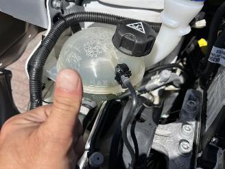 Citroën C3 BlueHDi 100 Stop&Start KLIMA picture 10