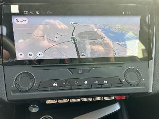 Peugeot 308 308 PureTech 130 EAT8 picture 16