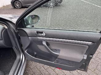 Volkswagen Golf 1.4 TSI Comfortline Business PANO picture 16