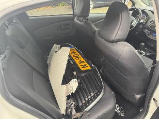 Toyota Yaris 1.5 hybrid dynamic picture 15