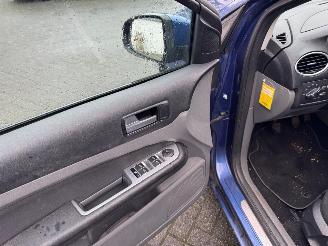 Ford Focus 1.8 Limited Flexi Fuel picture 9