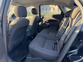 Ford Mondeo 2.0 SCTi Limited Automaat picture 10