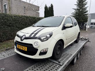 škoda osobní automobily Renault Twingo 1.2 16V Collection 2013/2