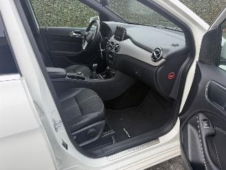 Mercedes B-klasse 180 Ambition picture 15