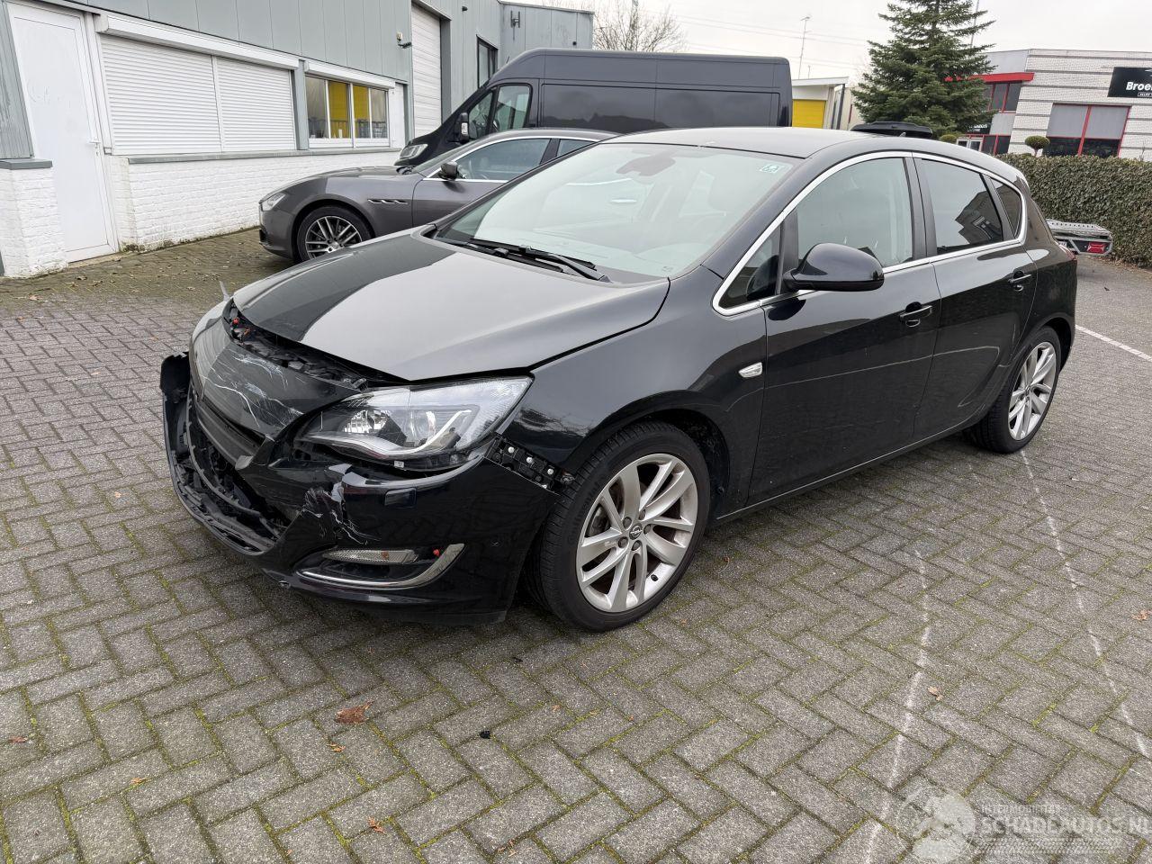 Opel Astra 1.4 Turbo Sport +