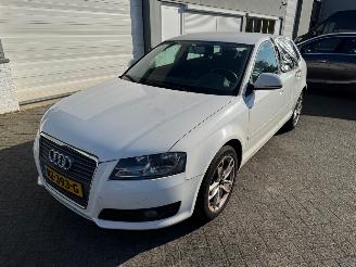 krockskadad bil auto Audi A3 1.4 TFSI Attraction Pro Line 2010/5