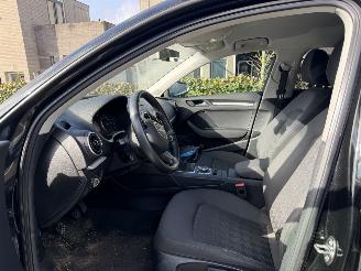 Audi A3 1.6 TDI Adrenalin picture 12