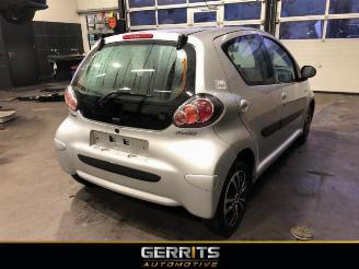 Vrakbiler auto Toyota Aygo Aygo (B10), Hatchback, 2005 / 2014 1.0 12V VVT-i 2010/7