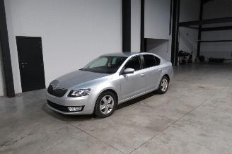 skadebil auto Skoda Octavia AMBITION 2017/6